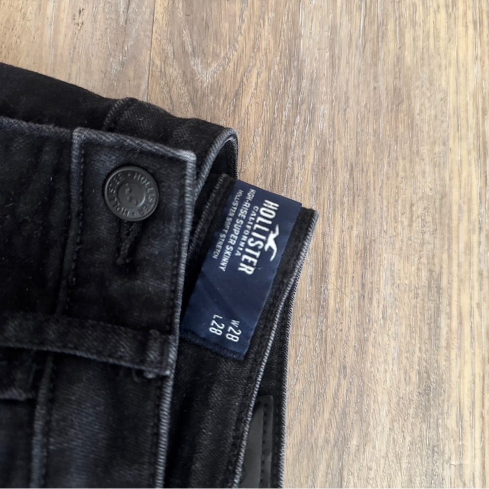 Jeans - Picture 2 of 4
